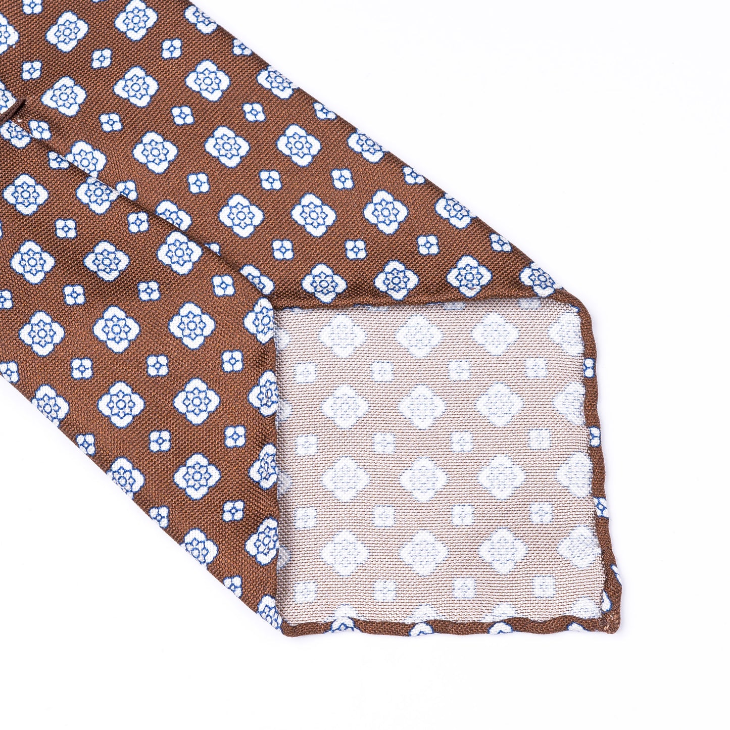 Brown tie made of pure silk with floral print