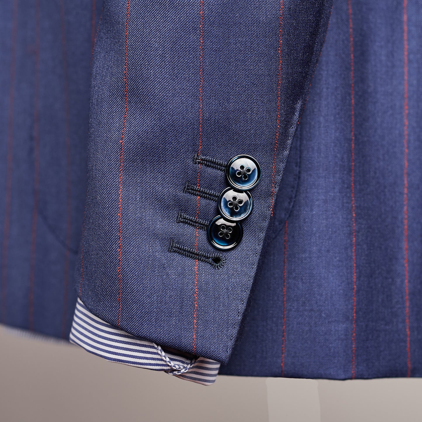 Suit - Wool - Blue - Red striped